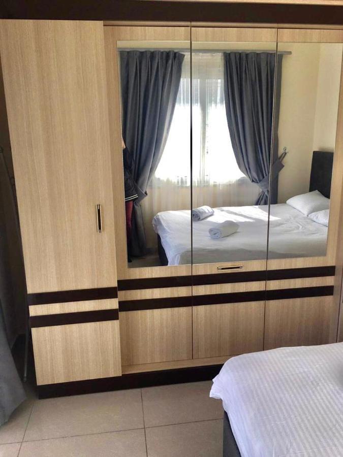 Luxury Two-Bedroom Apartment In Amazing Place Lukomorye C4 Karavas  Exterior foto